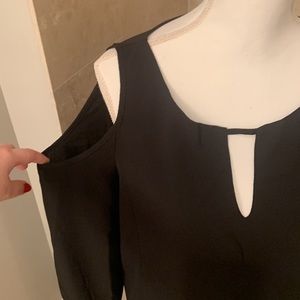 *Worn Once* Nordstrom Cold Shoulder Top